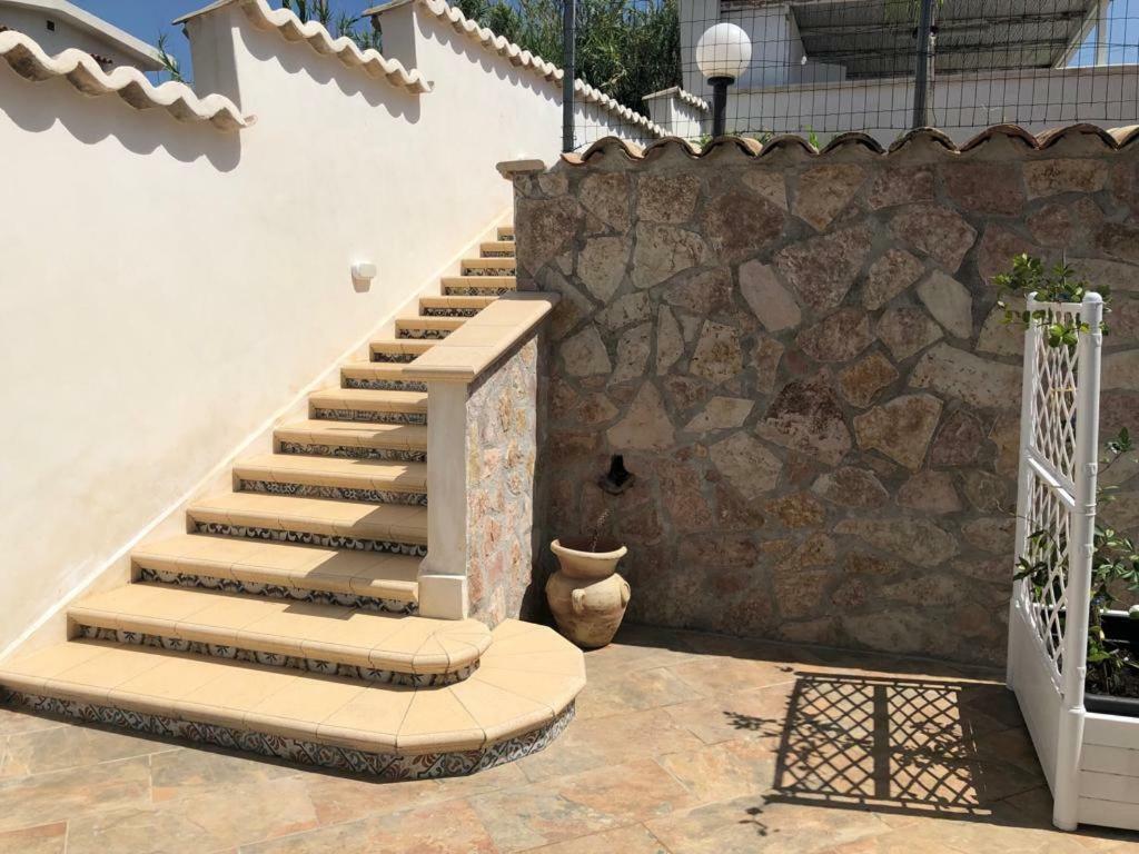 特拉佩托Cala Marina Holidays别墅 外观 照片